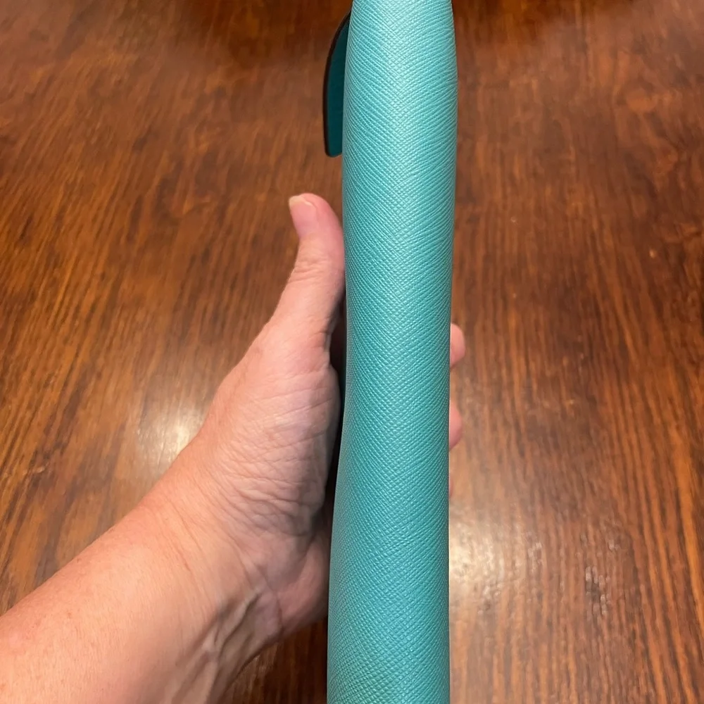 Kate Spade Teal full zip wallet